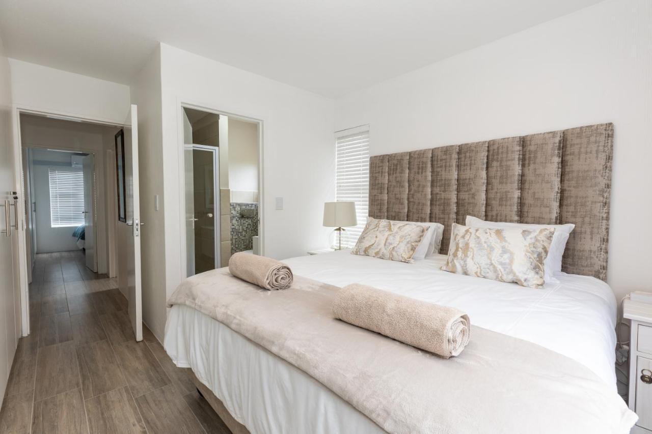 67 The Shades - Luxury Apartment In Umhlanga - Airconditioning Throughout And Inverter Durban Exteriör bild
